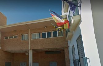 Reunión  con  la edil de Industria de Onil