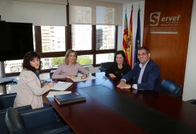 IBIAE y Onil trasladan a la directora general de LABORA la necesidad de formación específica del sector de la muñeca