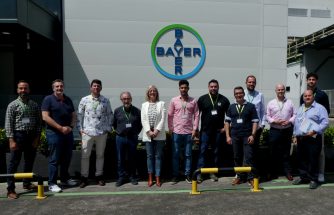 Empresarios de IBIAE visitan Bayer Crop Science en València