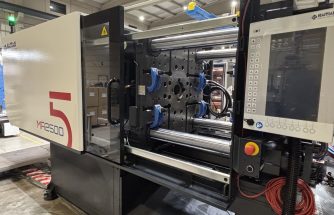 CREDIPLAST incorpora una nueva máquina híbrida para mejorar su eficiencia y reducir el consumo energético