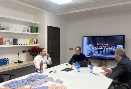 IBIAE se reúne con la consultora Económicamente para preparar la presentación del próximo informe económico de la Foia de Castalla