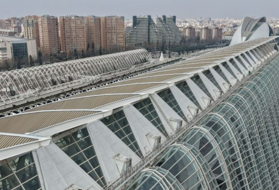 GALVAÑ LACADOS aplica tecnología innovadora en el mantenimiento del Museu de les Ciències, icono de la arquitectura valenciana