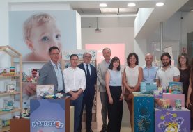 MINILAND recibe la visita del secretario autonómico de Industria para conocer su apuesta por la innovación y la internacionalización