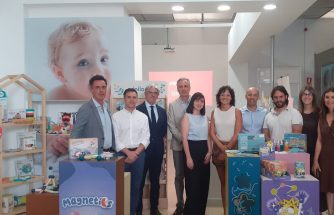 MINILAND recibe la visita del secretario autonómico de Industria para conocer su apuesta por la innovación y la internacionalización